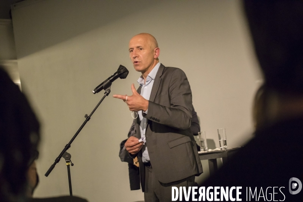 Conférence sur le travail forcé des ouïghours dans le textile