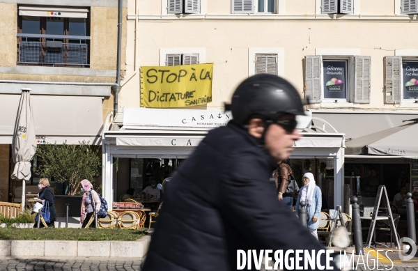 Les bars rouvrent à Marseille