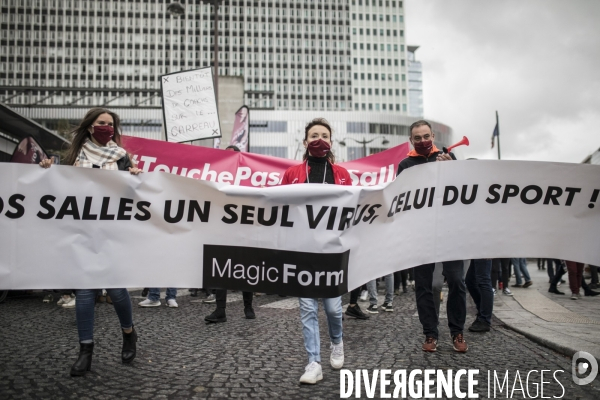 Manifestation des gérants et clients de salles de sports