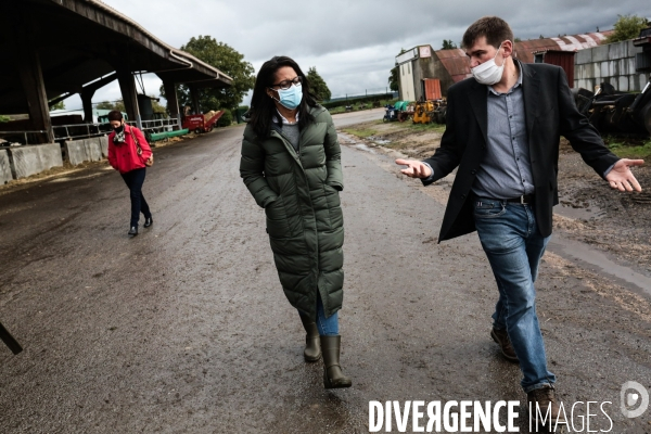 Audrey pulvar visite la ferme de grignon