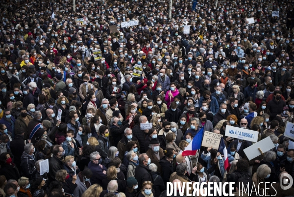 Rassemblement suite a l assassinat de l enseignant samuel paty.