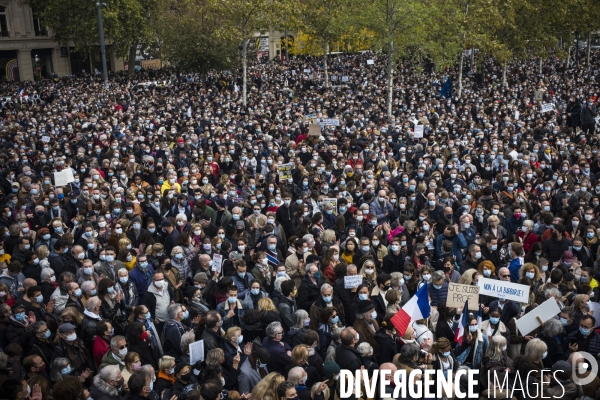 Rassemblement suite a l assassinat de l enseignant samuel paty.