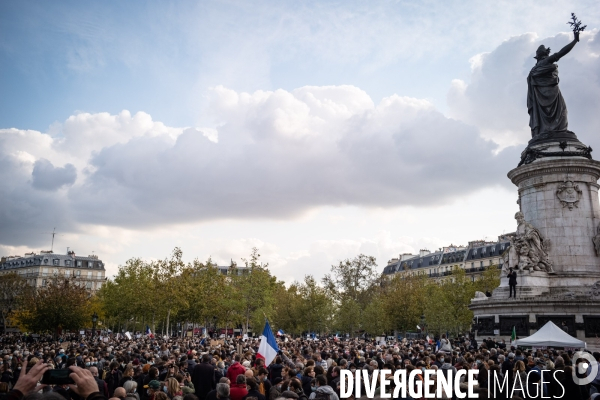 Rassemblement en hommage à Samuel Paty