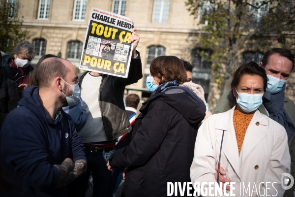 Rassemblement en hommage à Samuel Paty