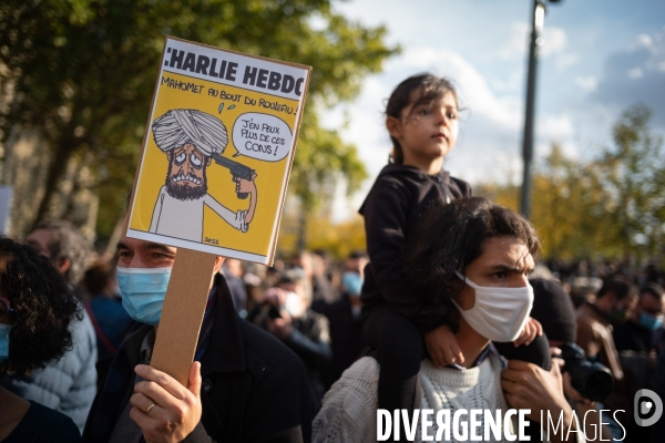 Rassemblement en hommage à Samuel Paty