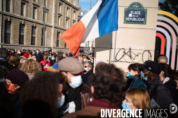 Rassemblement en hommage à Samuel Paty