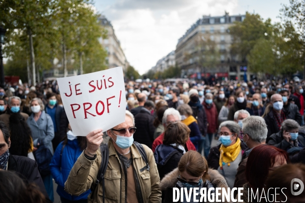 Rassemblement en hommage à Samuel Paty