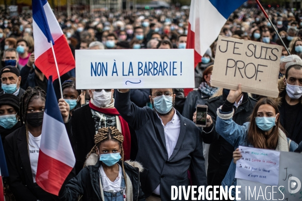 Rassemblement en hommage à Samuel Paty