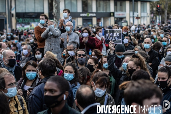 Rassemblement en hommage à Samuel Paty