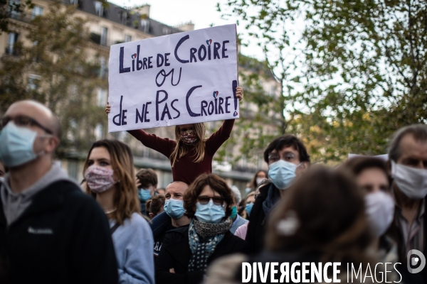 Rassemblement en hommage à Samuel Paty