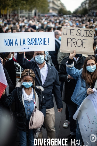 Rassemblement en hommage à Samuel Paty