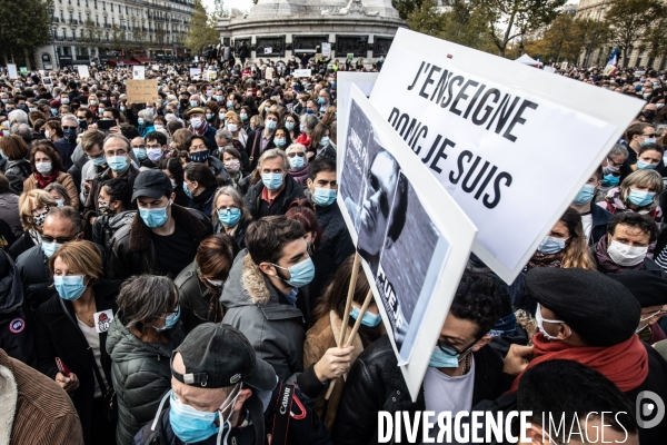 Rassemblement en hommage à Samuel Paty