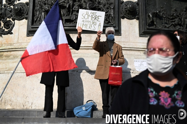 Rassemblement en hommage à Samuel Paty