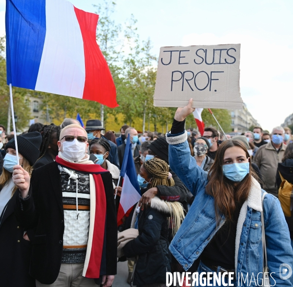 Rassemblement en hommage à Samuel Paty