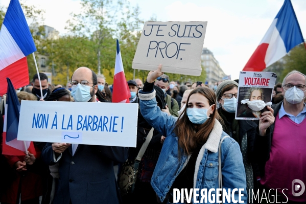 Rassemblement en hommage à Samuel Paty