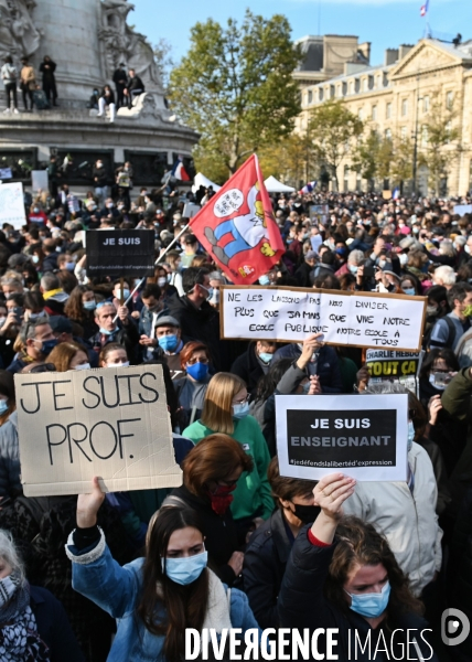 Rassemblement en hommage à Samuel Paty