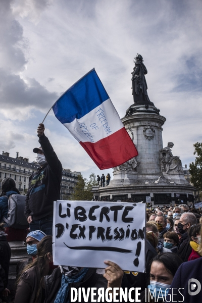 Rassemblement suite a l assassinat de l enseignant samuel paty.