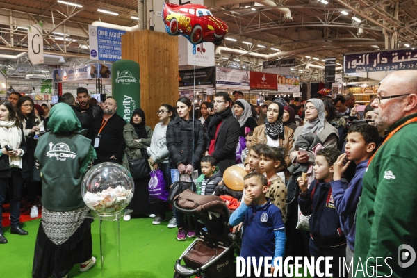 Association de Charity Business Humanitaire Musulman au salon de l UOIF