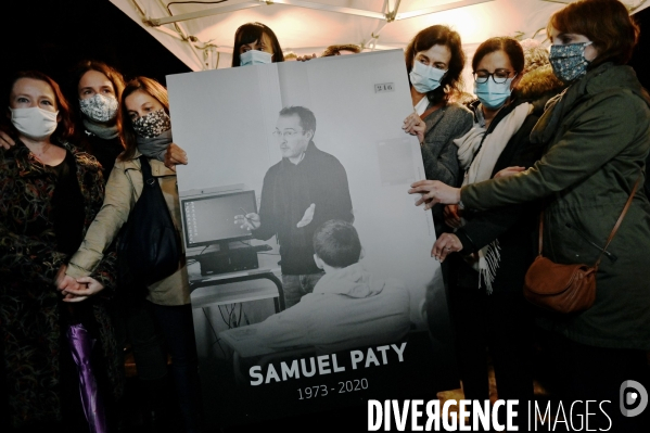 Marche blanche en hommage a la memoire de samuel paty