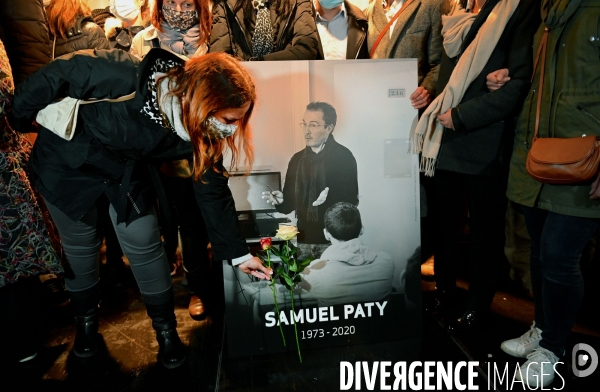 Marche blanche en hommage a la memoire de samuel paty