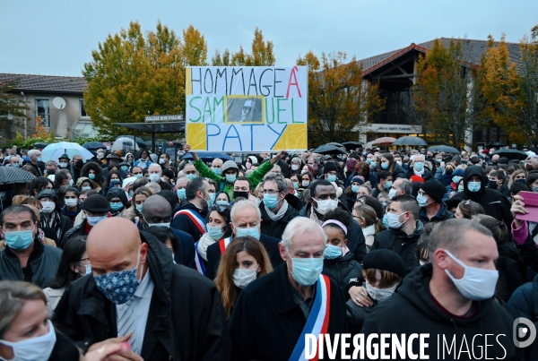 Marche blanche en hommage a la memoire de samuel paty