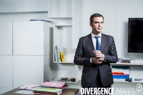 Portrait de olivier veran, ministre de la sante.