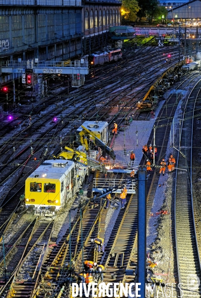 Travaux nocturnes sur le faisceau ferroviaire de la ligne Paris Saint Lazare