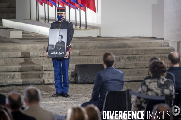 Hommage national à Samuel Paty dans la cour de la Sorbonne