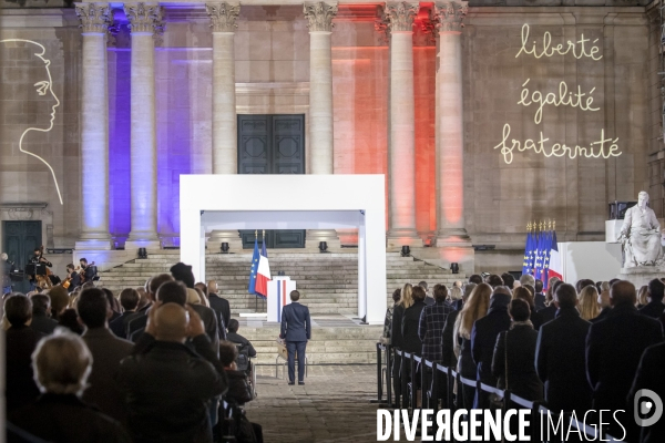 Hommage national à Samuel Paty dans la cour de la Sorbonne