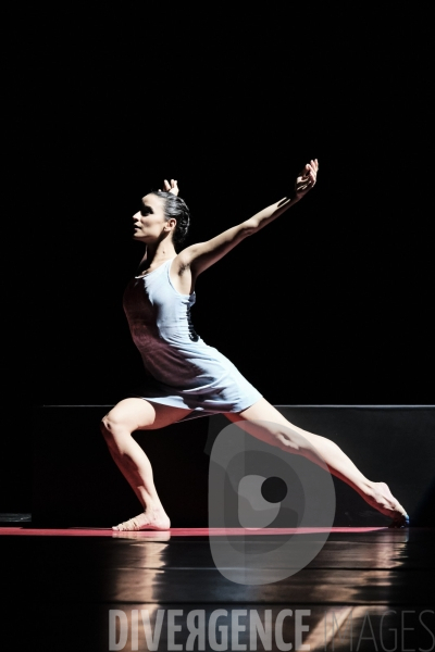 Annonciation  /  Angelin Preljocaj / Ballet de l opéra national du Rhin