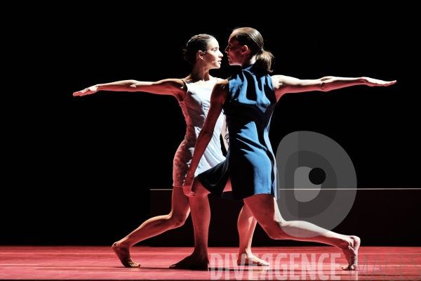 Annonciation  /  Angelin Preljocaj / Ballet de l opéra national du Rhin