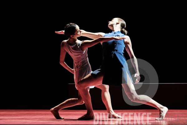 Annonciation  /  Angelin Preljocaj / Ballet de l opéra national du Rhin