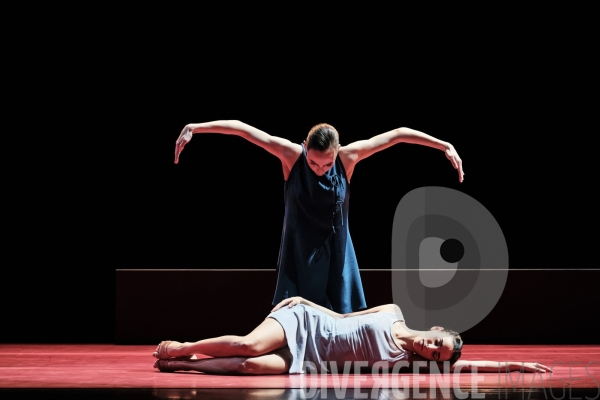 Annonciation  /  Angelin Preljocaj / Ballet de l opéra national du Rhin