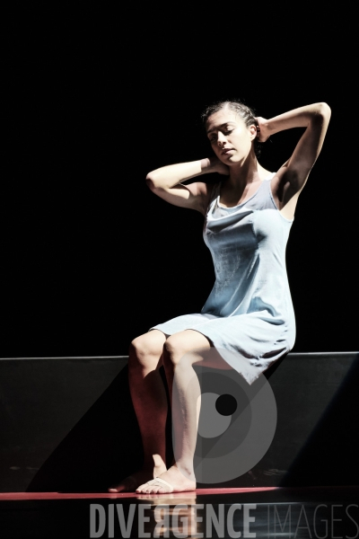 Annonciation  /  Angelin Preljocaj / Ballet de l opéra national du Rhin