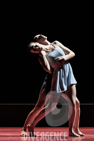 Annonciation  /  Angelin Preljocaj / Ballet de l opéra national du Rhin