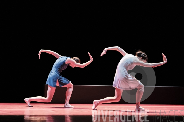 Annonciation  /  Angelin Preljocaj / Ballet de l opéra national du Rhin