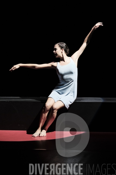 Annonciation  /  Angelin Preljocaj / Ballet de l opéra national du Rhin