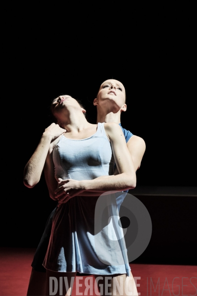 Annonciation  /  Angelin Preljocaj / Ballet de l opéra national du Rhin