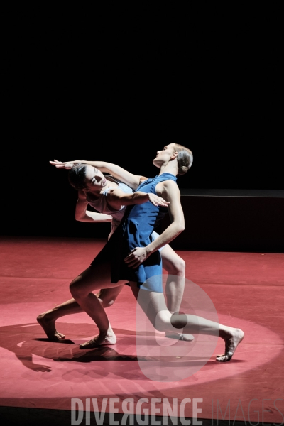 Annonciation  /  Angelin Preljocaj / Ballet de l opéra national du Rhin