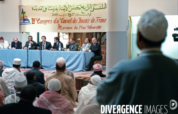 Abdelhakim SEFRIOUI avec Nicolas SARKOZY au Conseil des Imams de France