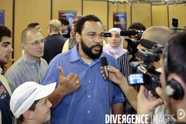 Dieudonné au salon de l UOIF