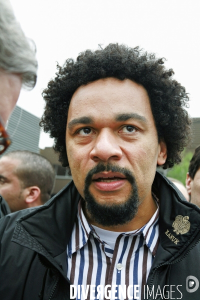 Dieudonné au salon de l UOIF