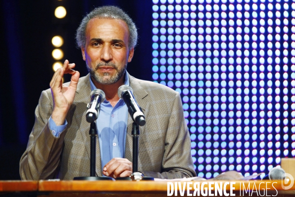 Tariq RAMADAN au salon de l UOIF