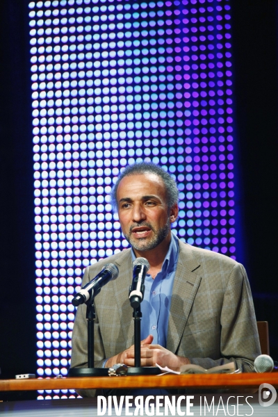 Tariq RAMADAN au salon de l UOIF