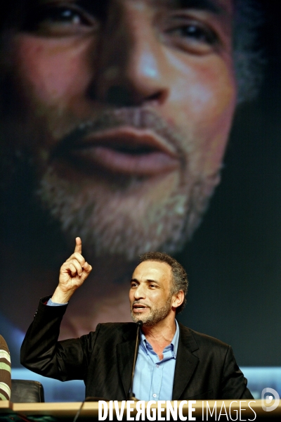 Tariq RAMADAN au salon de l UOIF