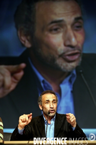 Tariq RAMADAN au salon de l UOIF