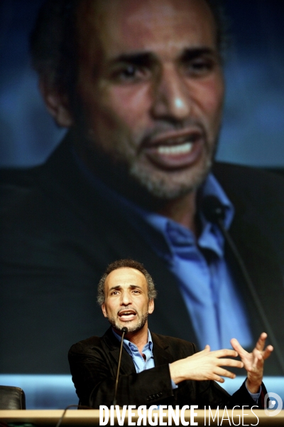 Tariq RAMADAN au salon de l UOIF