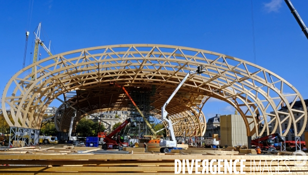 Le grand palais éphemere au champ de Mars