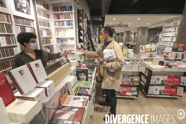 Service de click and collect a la librairie le divan