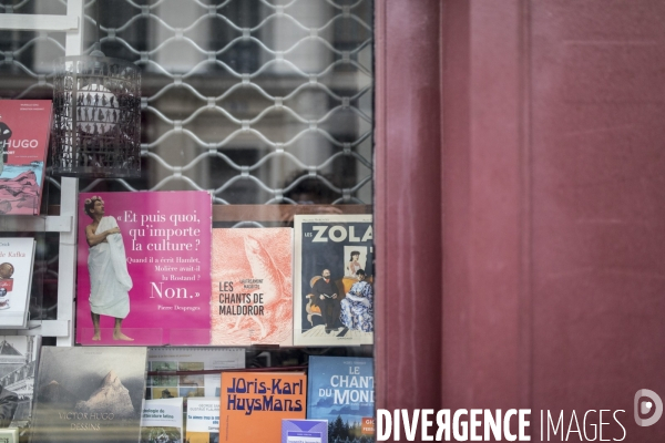 Reconfinement Librairies fermées